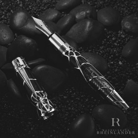 Montblanc Artisan Magical Black Widow Limited Edition 88 Fountain Pen ID 9113